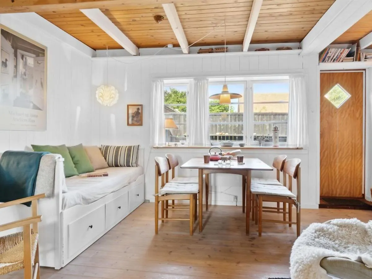Apartment Wenche - 1-5Km From The Sea In Nw Jutland By Interhome Skagen