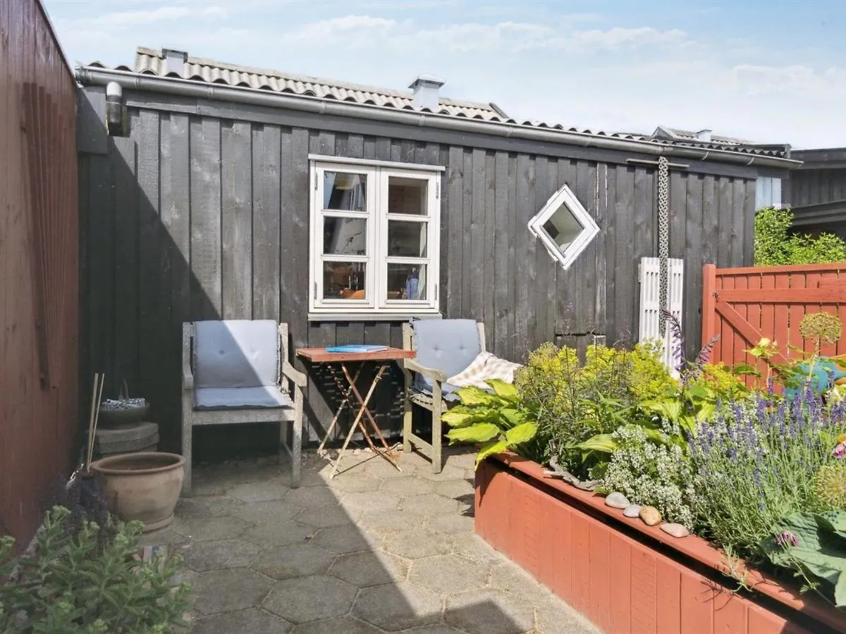 Apartment Wenche - 1-5Km From The Sea In Nw Jutland By Interhome Skagen 0*,  Danemark
